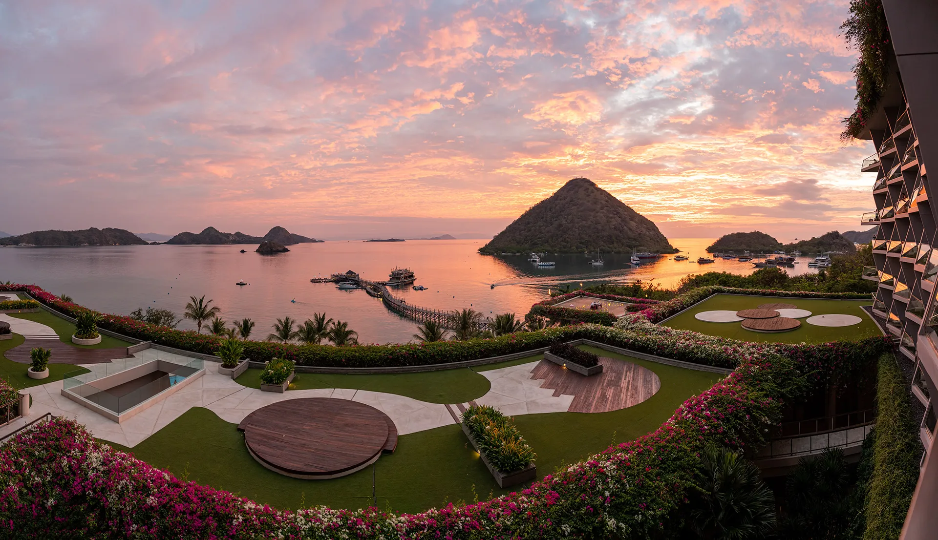Labuan Bajo & Komodo Island — photo 26 of 27