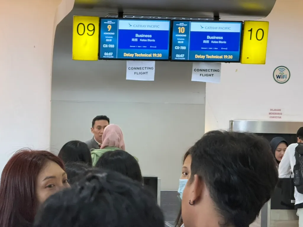 cathay-runbook-delay-board.jpeg