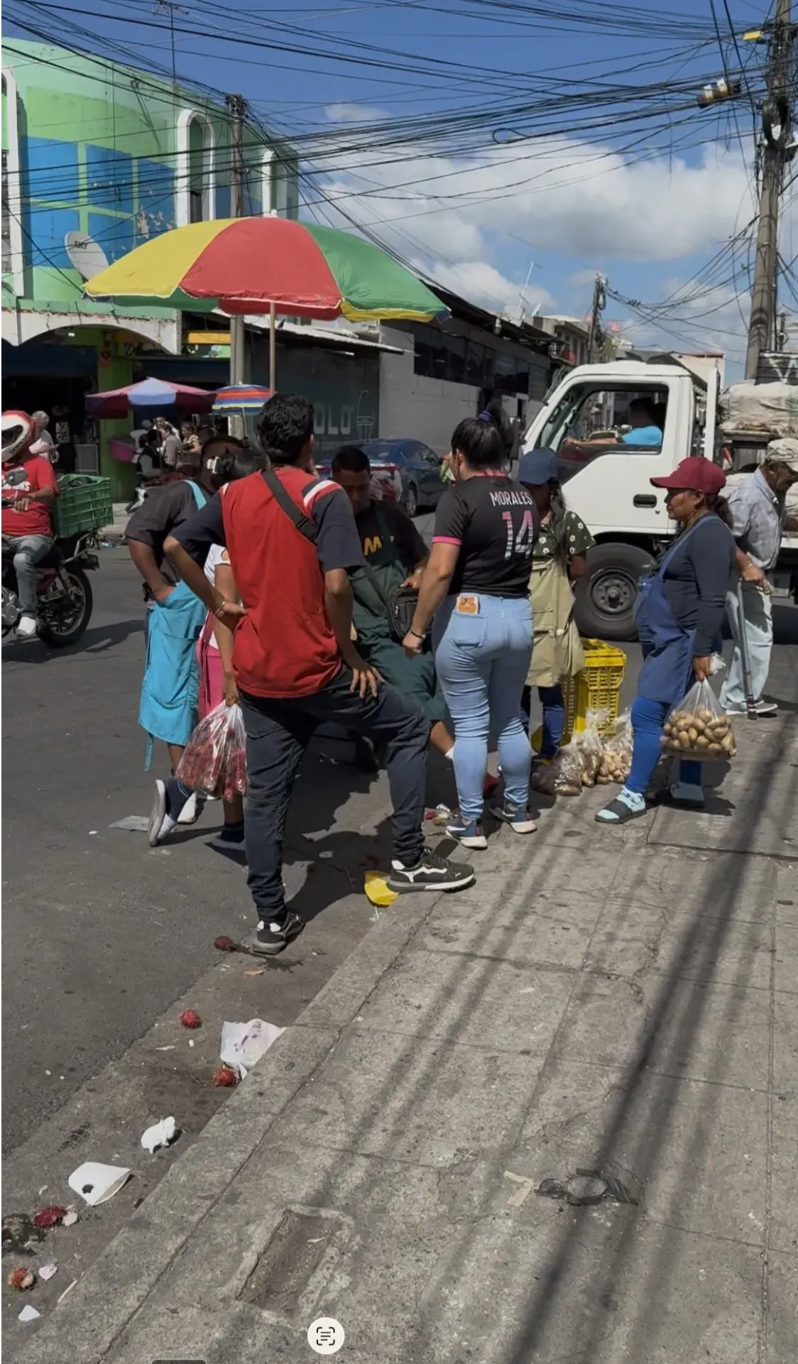 el-salvador-family-trip-2025-471abe96-576e-4e62-8a57-0cb80429d0a2.png
